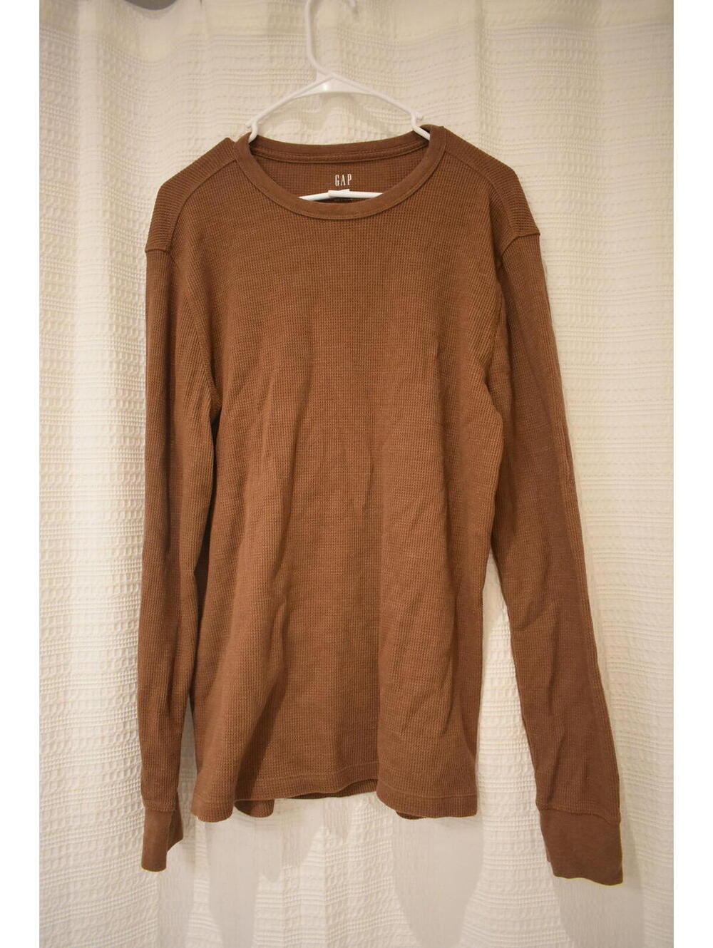 GAP Men's Medium Brown Waffle Long Sleeve Shirt